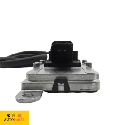 Nitrogen Oxide NOx Sensor Mercedes-Benz A0101531528 5WK9 7330A