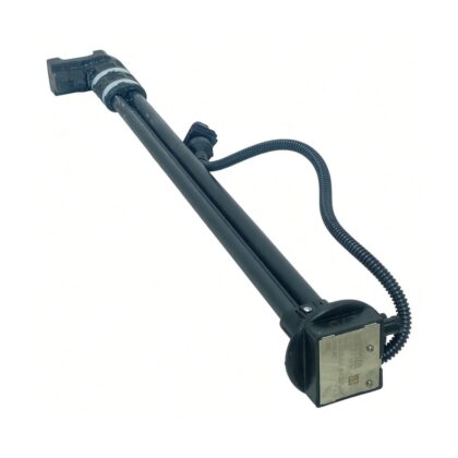 Aftermarket DEF / AdBlue / urea level sensor for PACCAR OEM Q21-6170-007K1T, three-quarter view, rear side, no brand